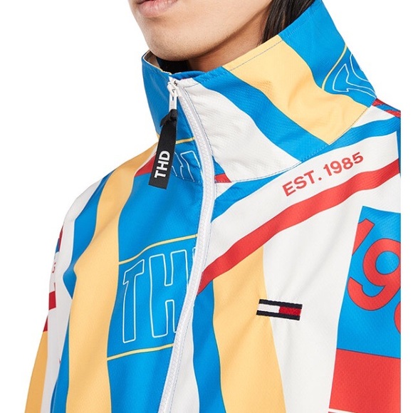 NWT Tommy Hilfiger Logo Windbreaker - Picture 2 of 5